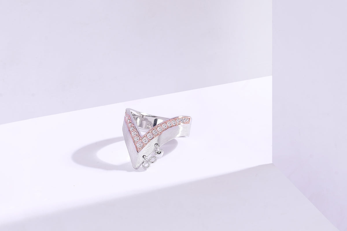 Wishbone White Gold Ring
