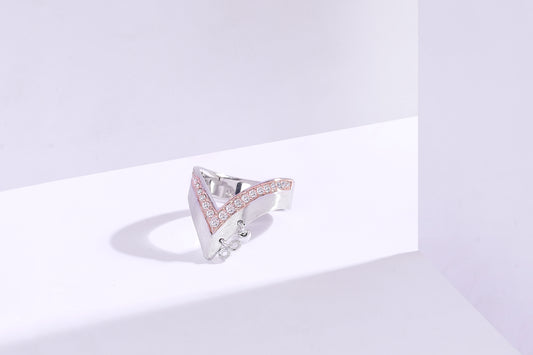Wishbone White Gold Ring